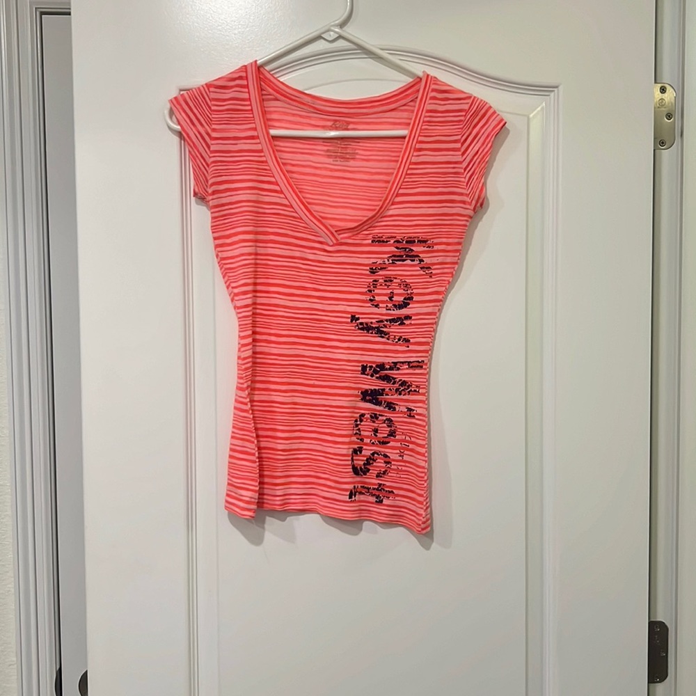 Pink tee shirt